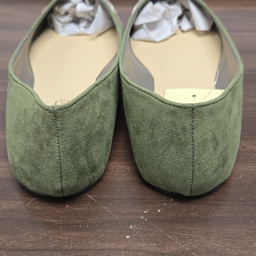 Charles Albert Size 9 Olive Green Floral Embroidered Vegan Ballet Flats - Picture 3 of 8